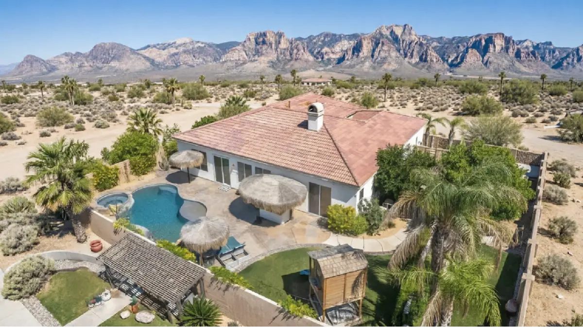 Inside Jenna Ortega's La Quinta Family House Tour 2026 | Inside Jenna